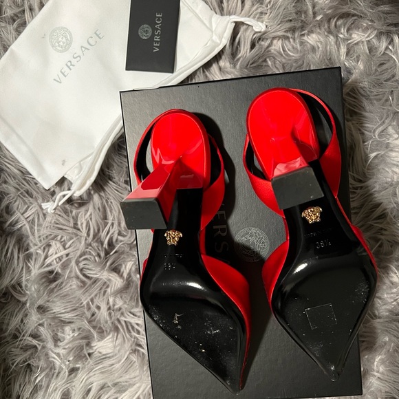 VERSACE RED CRYSTAL LA MEDUSA SATIN SLING-BACK PUMPS - Picture 9 of 9
